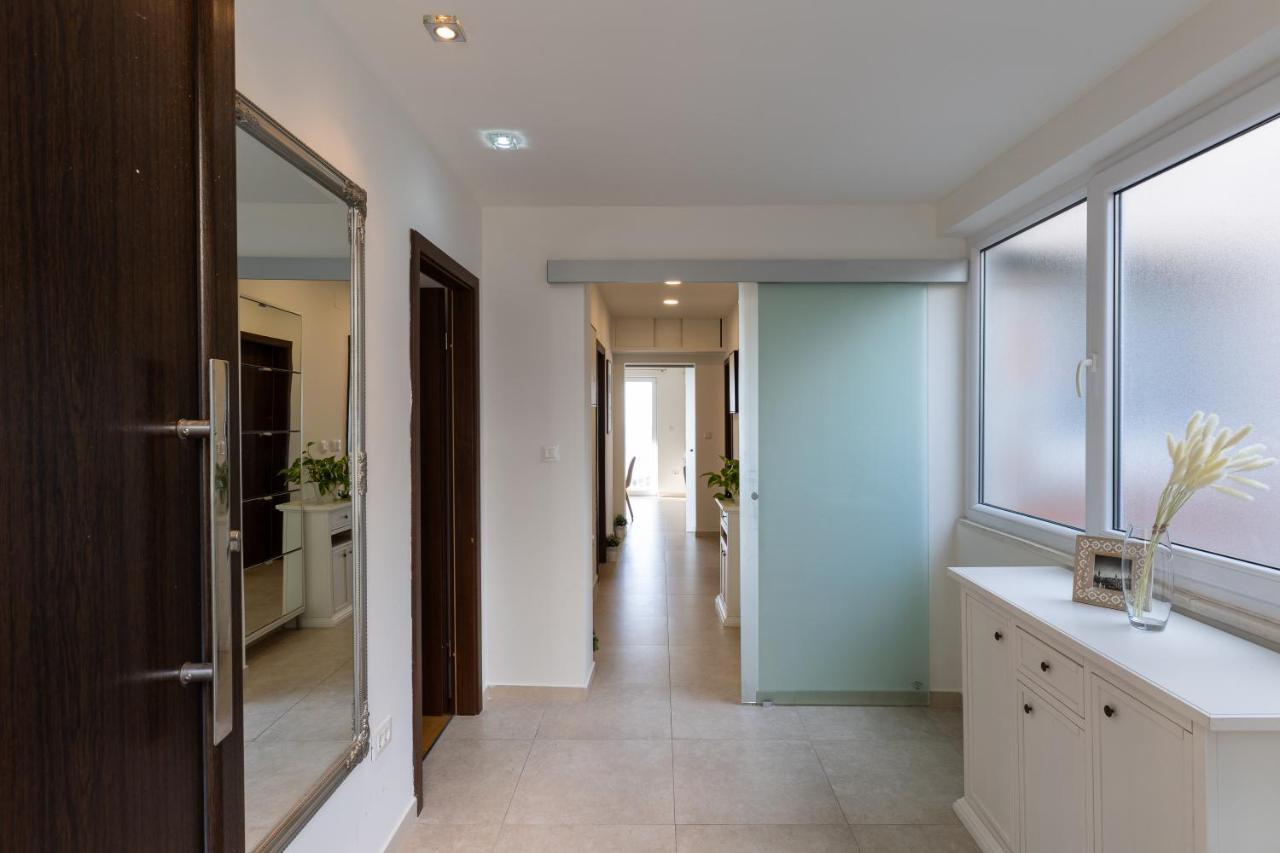 ドゥブロブニクO'Lord - Luxury Sea View Apt Near Old Townアパートメント エクステリア 写真